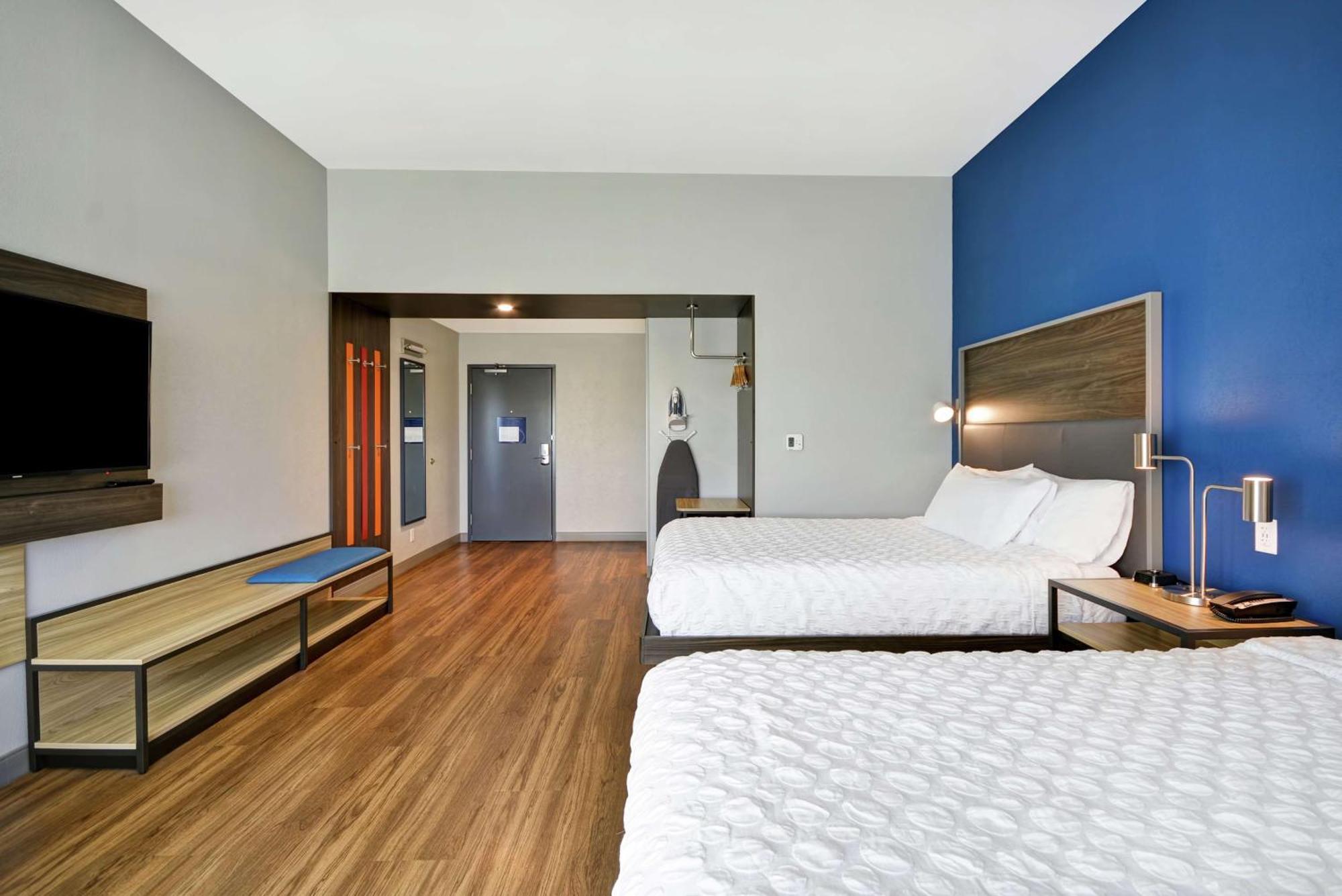 Отель Tru By Hilton Huber Heights Dayton Экстерьер фото